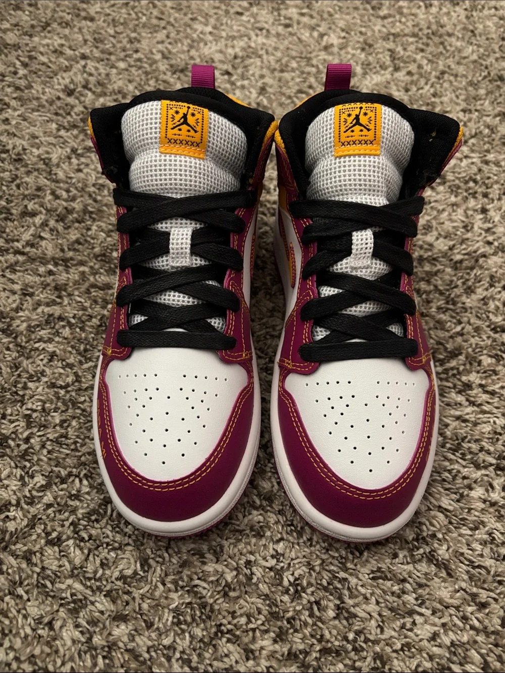 Jordan Kids Low-Top Sneakers in Purple, Yellow & White